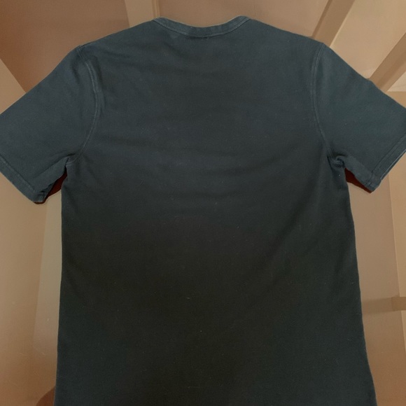 Champion Tee/T-Shirt - Picture 4 of 4